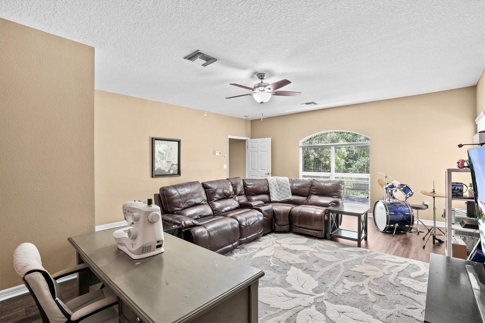 8331 GOLDEN PRAIRIE DR — photo 32