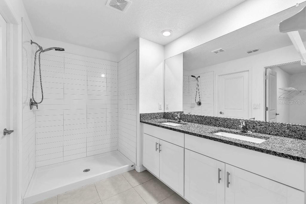 5518 BLUE AZURE DR — photo 12
