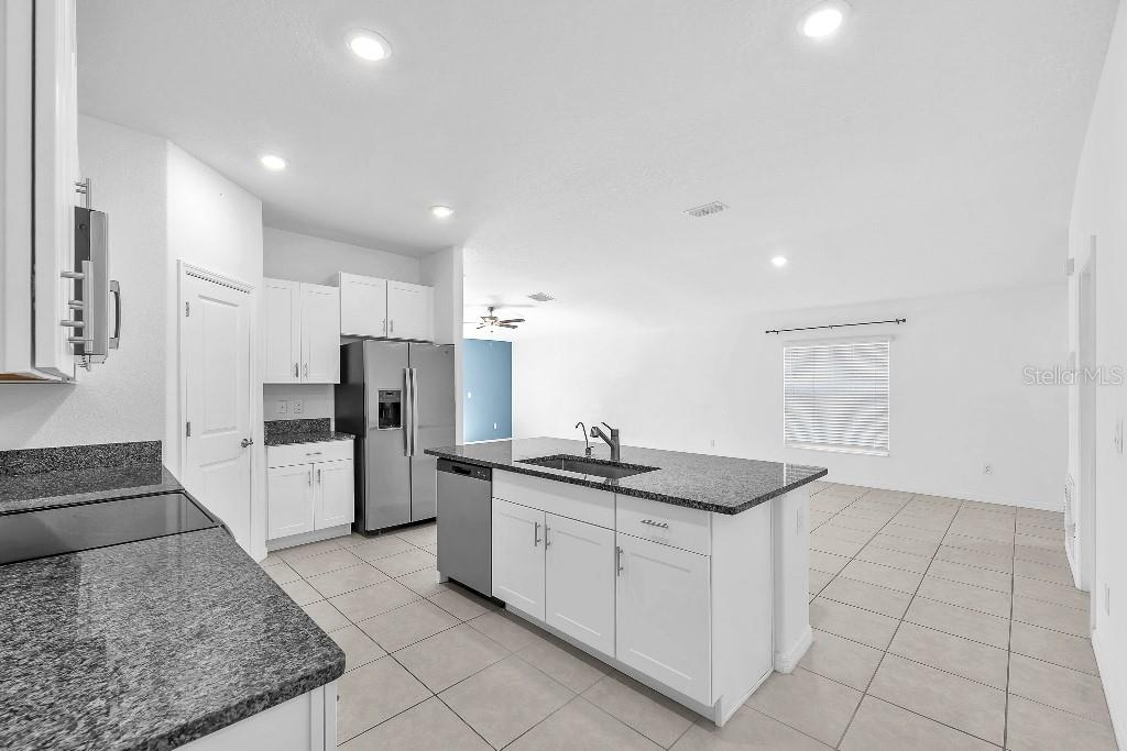 5518 BLUE AZURE DR — photo 16