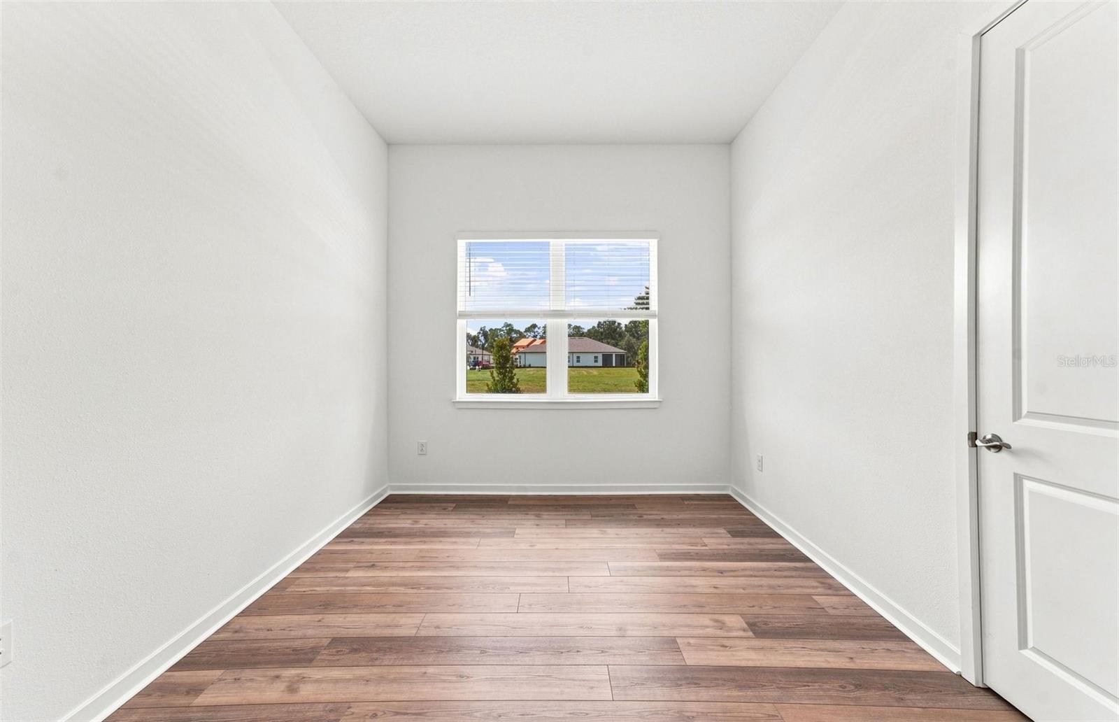 9452 DAYLIGHT DR — photo 15