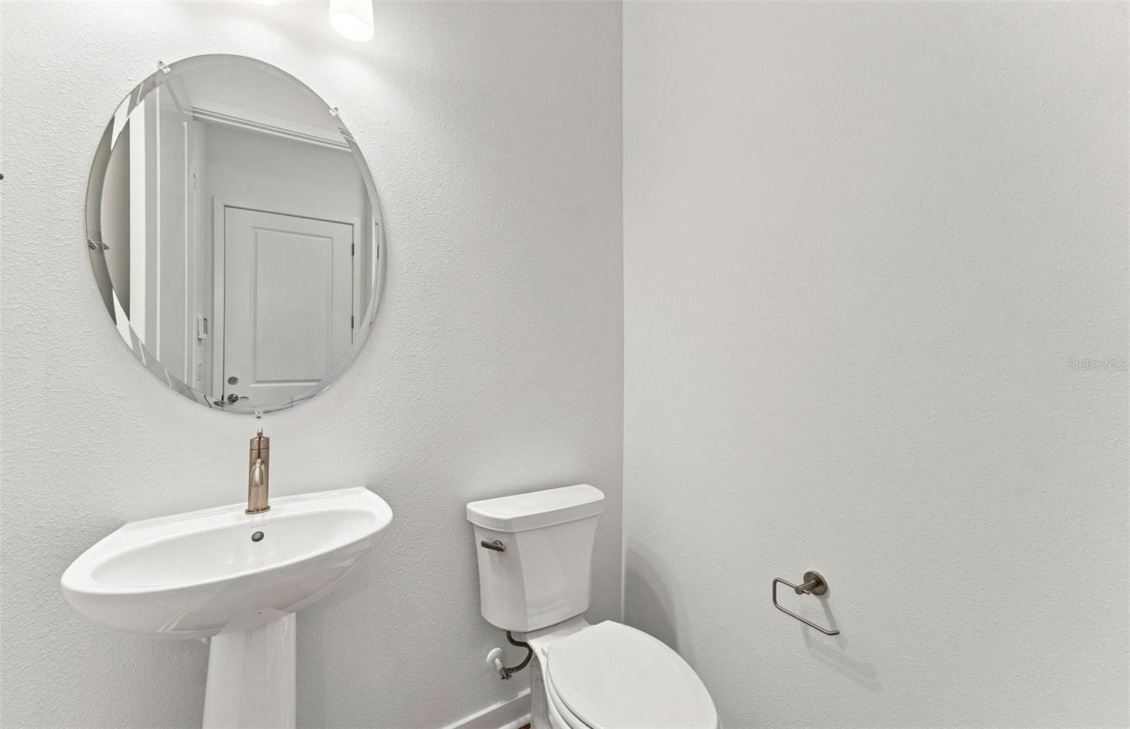 9452 DAYLIGHT DR — photo 16