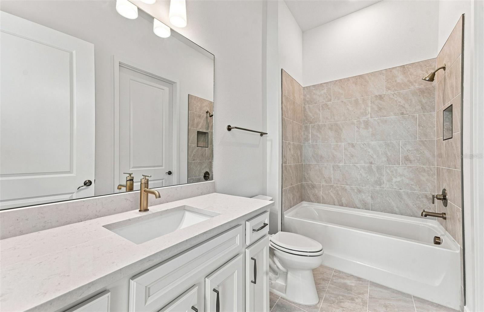9452 DAYLIGHT DR — photo 14