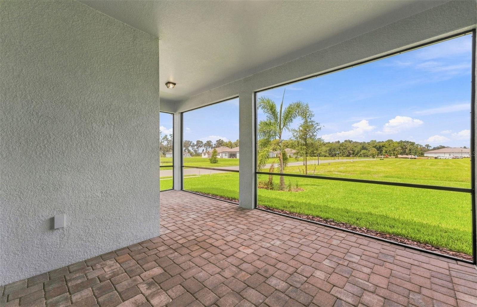 9452 DAYLIGHT DR — photo 18