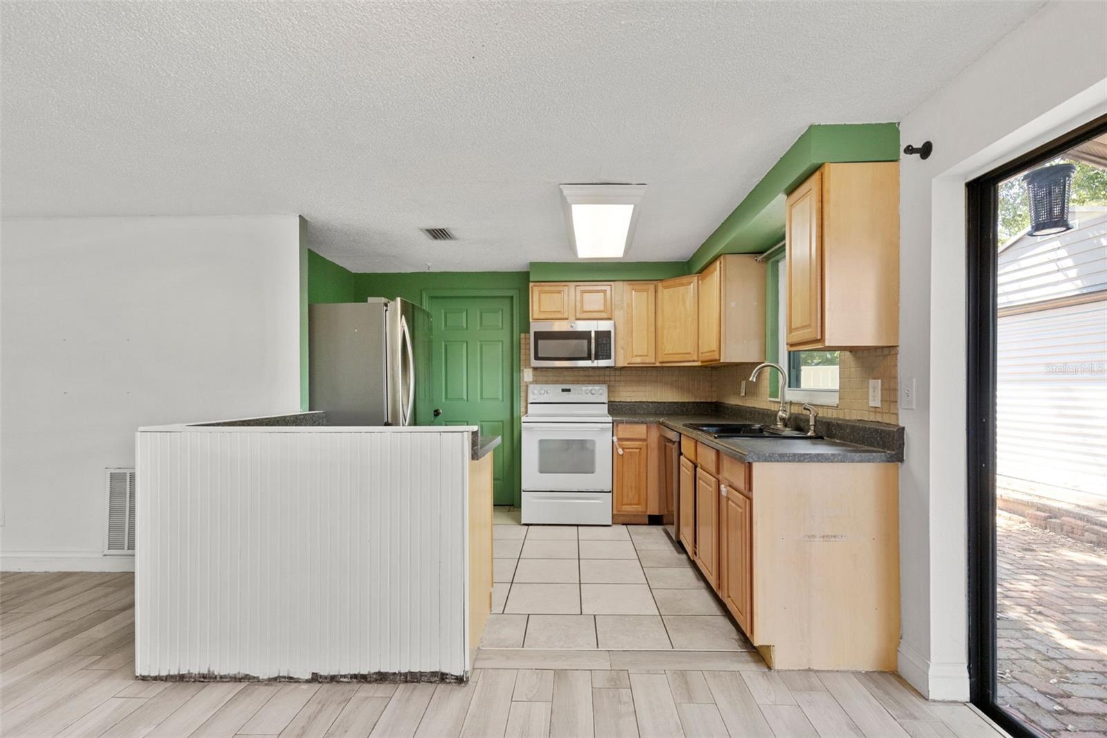 5557 146TH TER N — photo 10