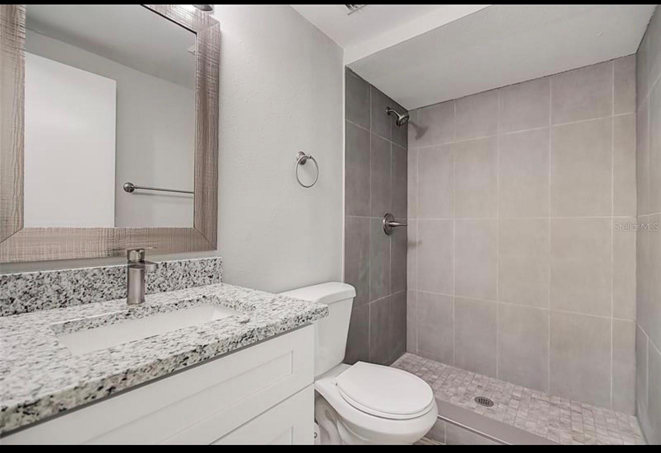 8923 CANDLEWICK LN — photo 17