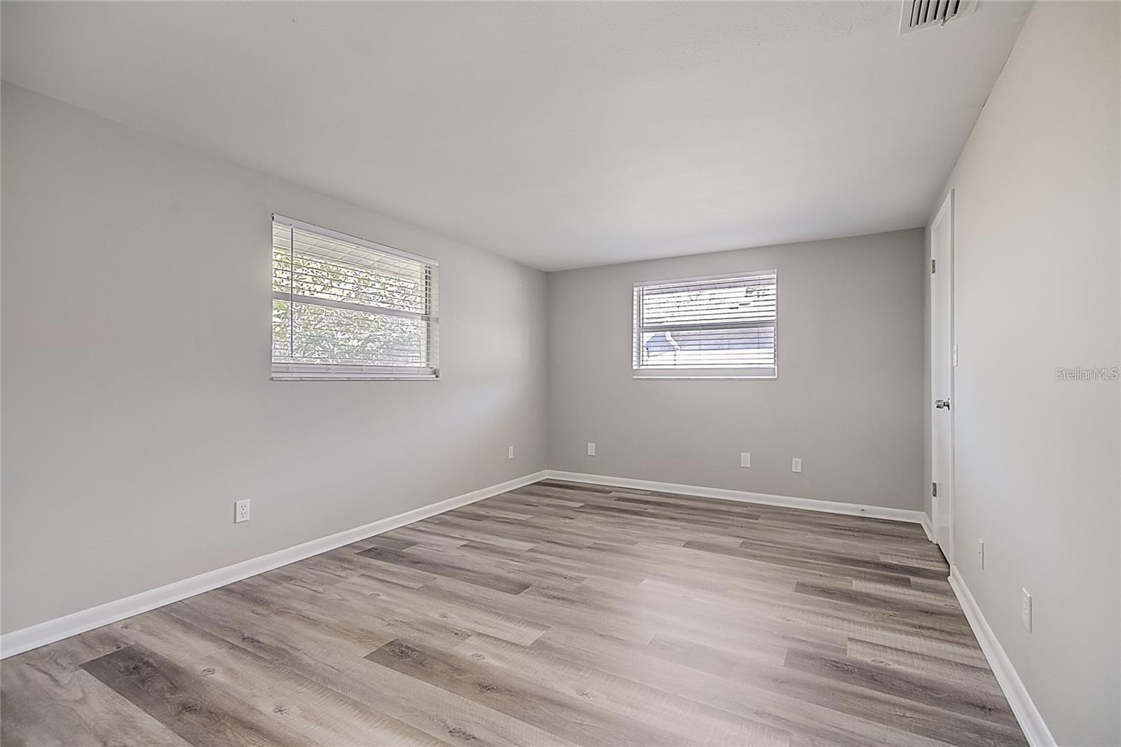 8923 CANDLEWICK LN — photo 7