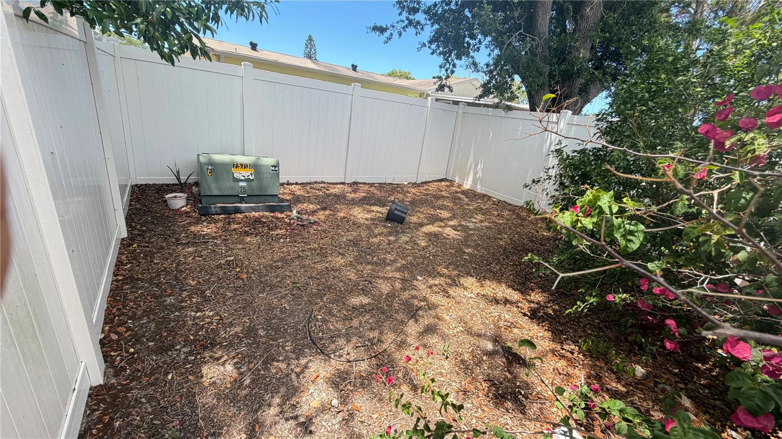 8923 CANDLEWICK LN — photo 20