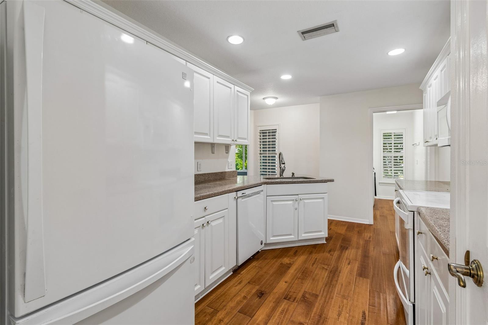6414 23RD AVE DR W — photo 10