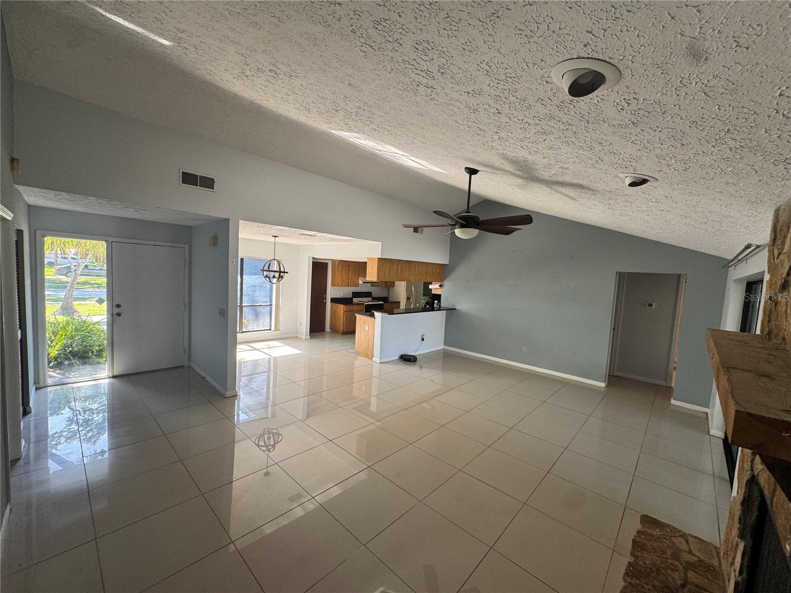 2376 WINDSOR OAKS AVE — photo 7