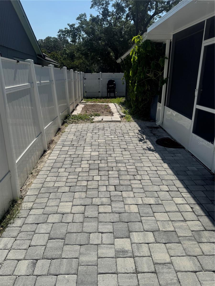 2376 WINDSOR OAKS AVE — photo 30