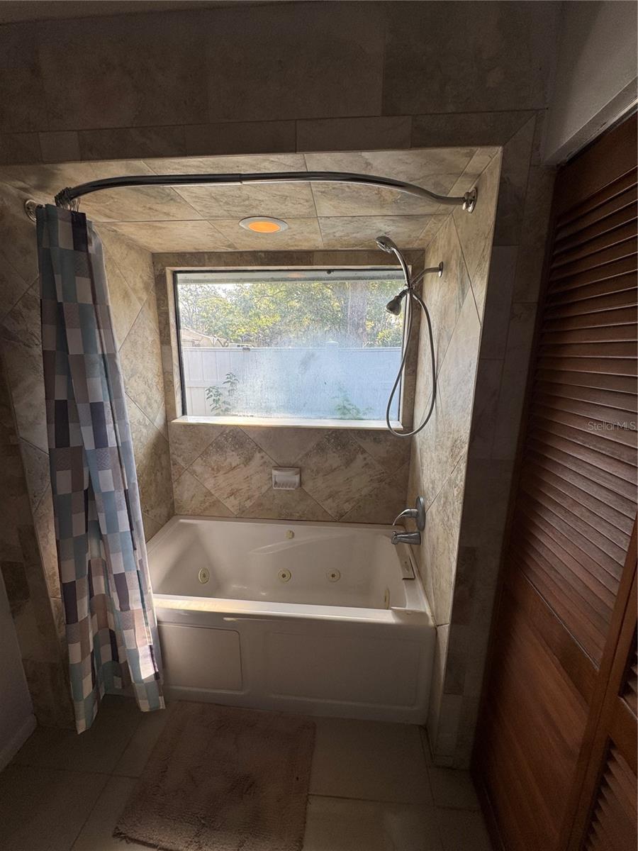 2376 WINDSOR OAKS AVE — photo 16