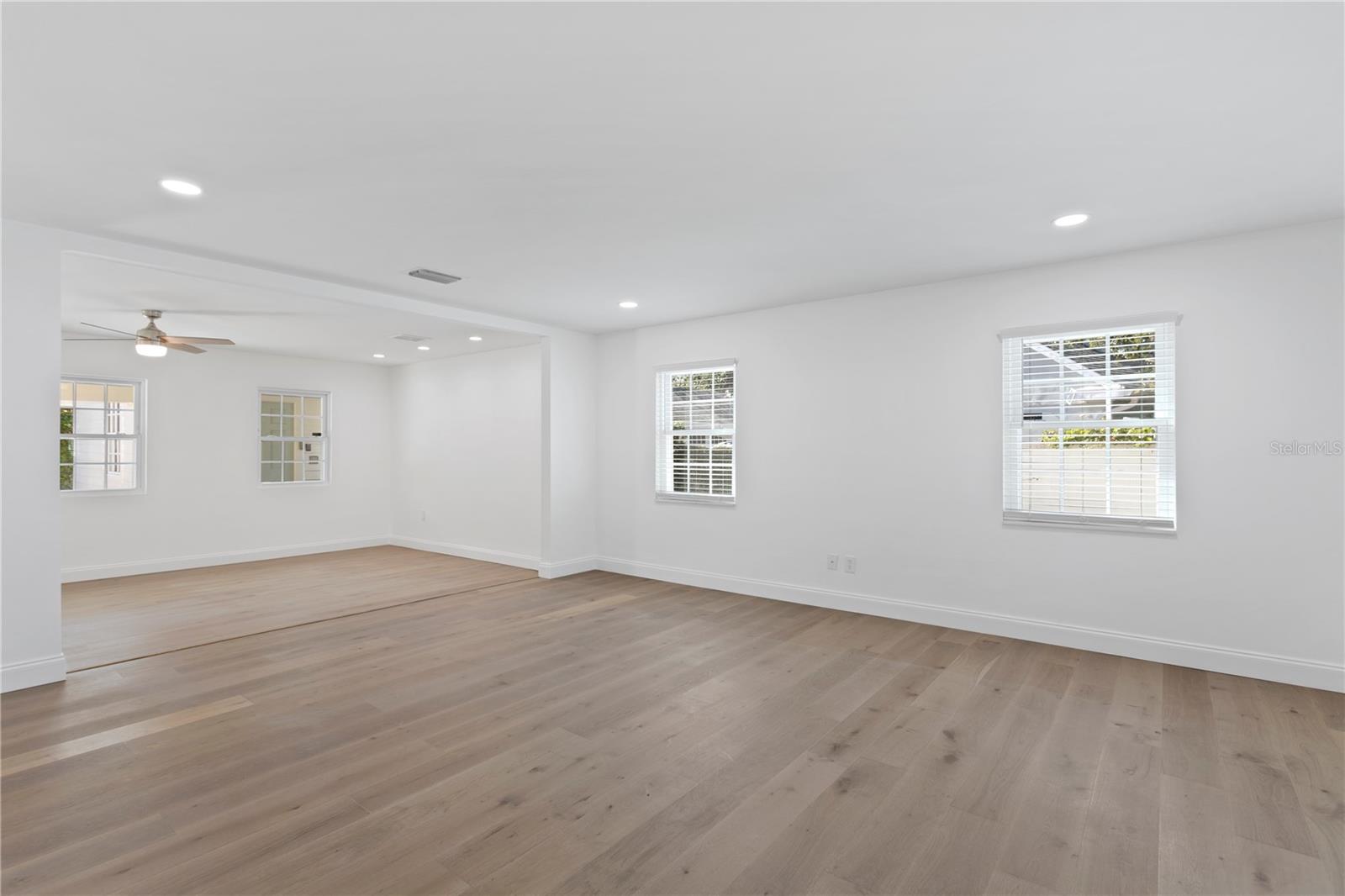 4704 W BROOKWOOD DR — photo 13