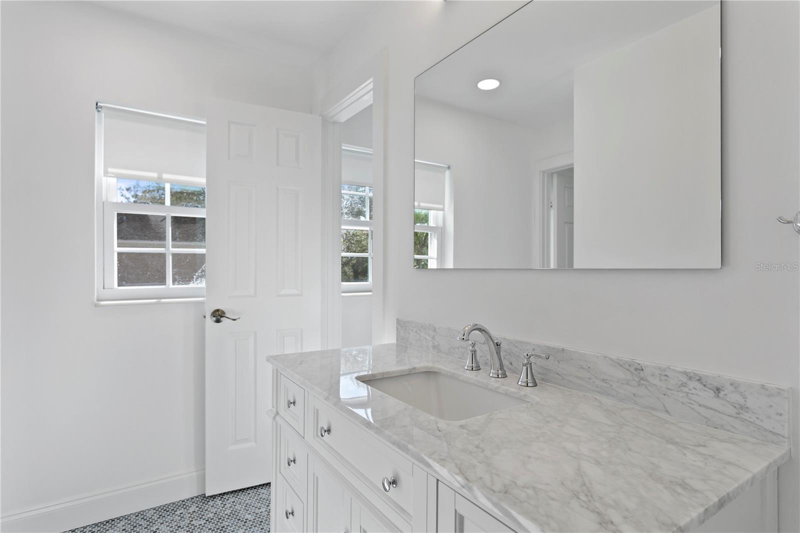 4704 W BROOKWOOD DR — photo 52