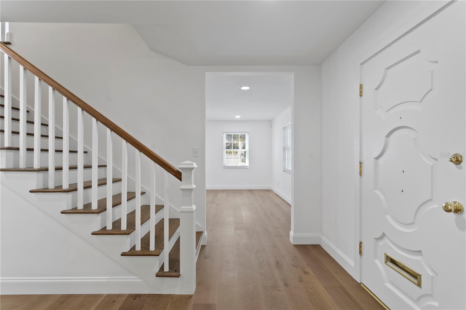 4704 W BROOKWOOD DR — photo 4
