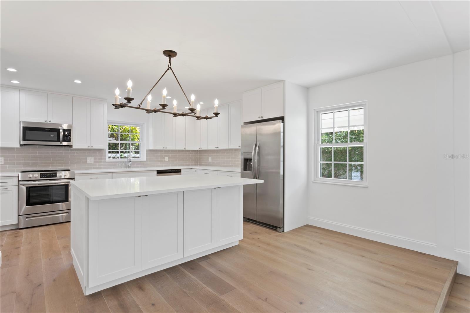 4704 W BROOKWOOD DR — photo 33