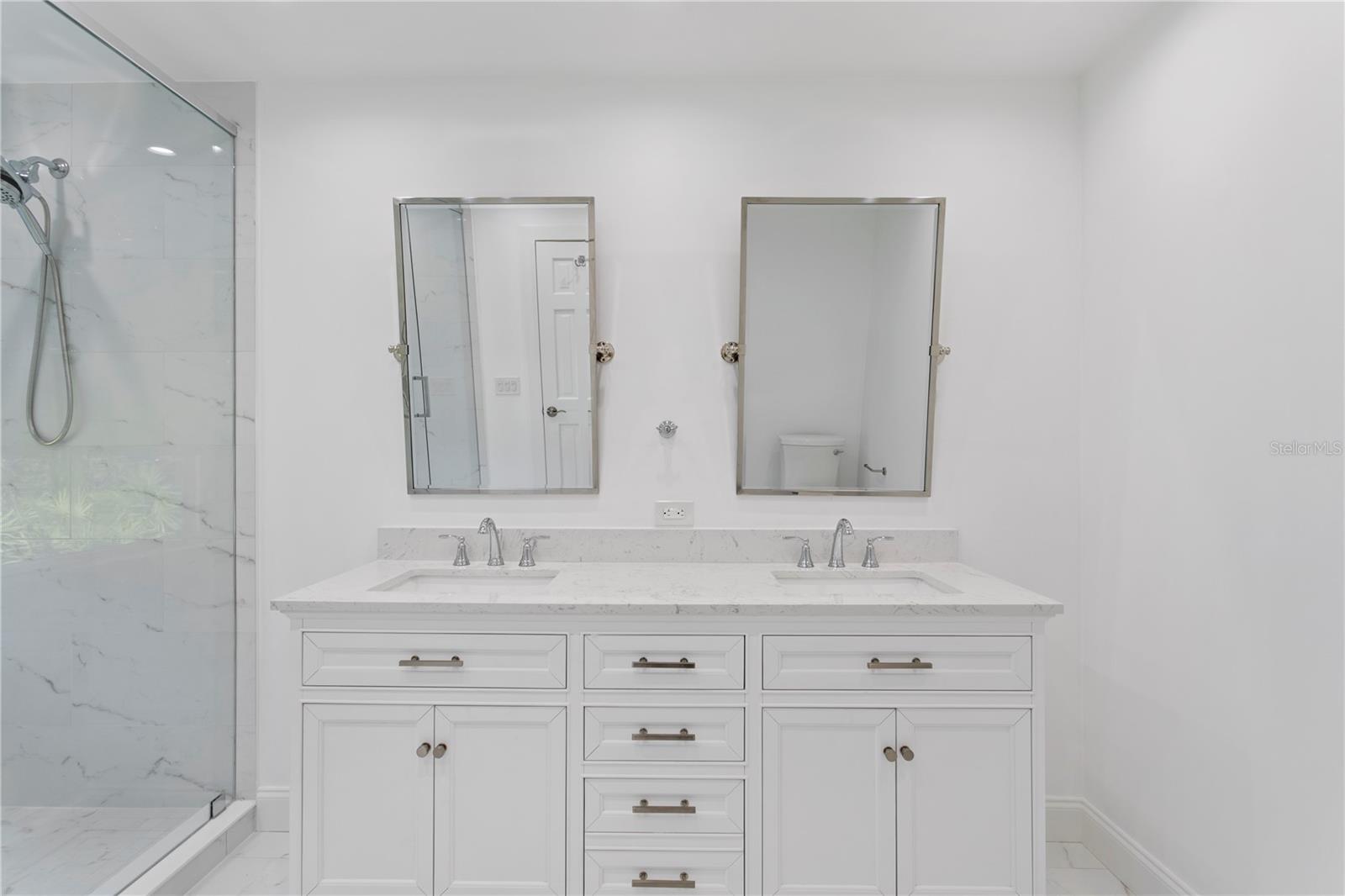 4704 W BROOKWOOD DR — photo 47