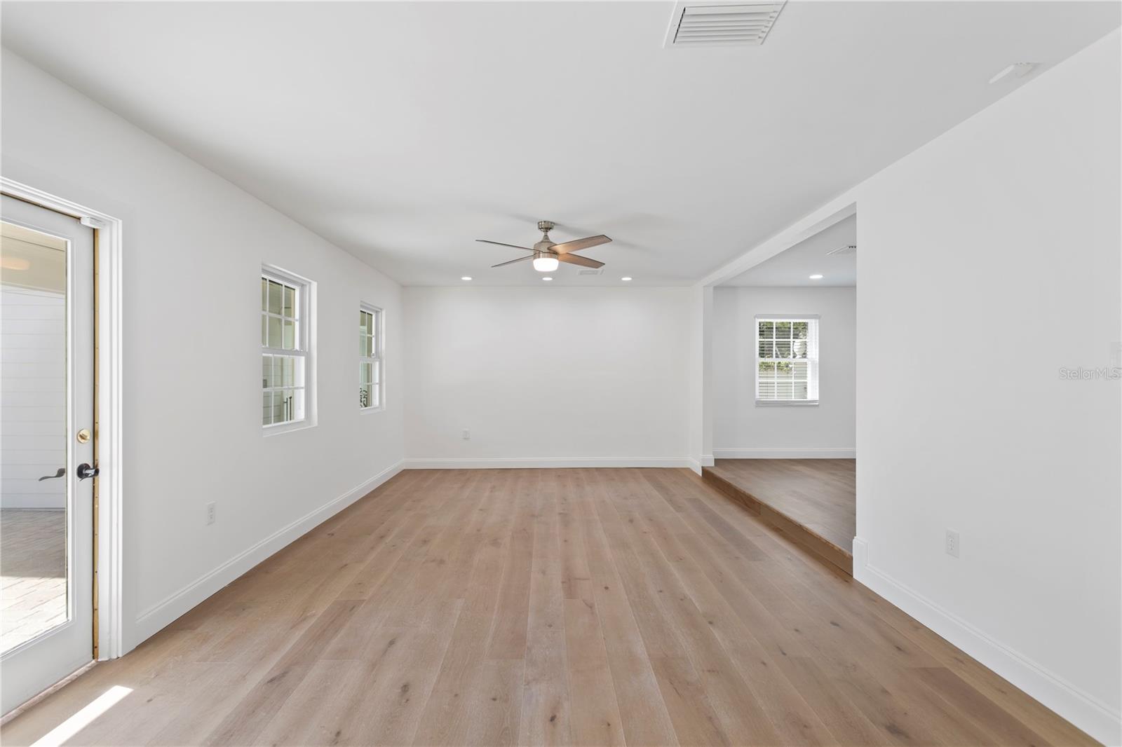 4704 W BROOKWOOD DR — photo 27