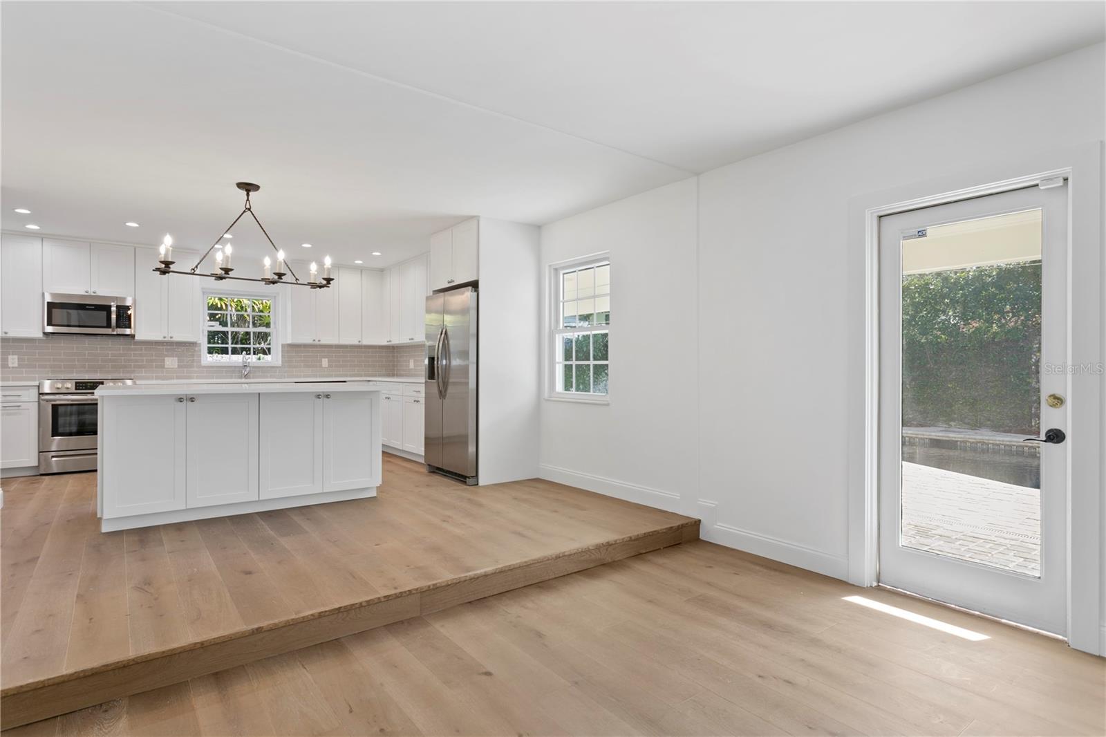 4704 W BROOKWOOD DR — photo 30