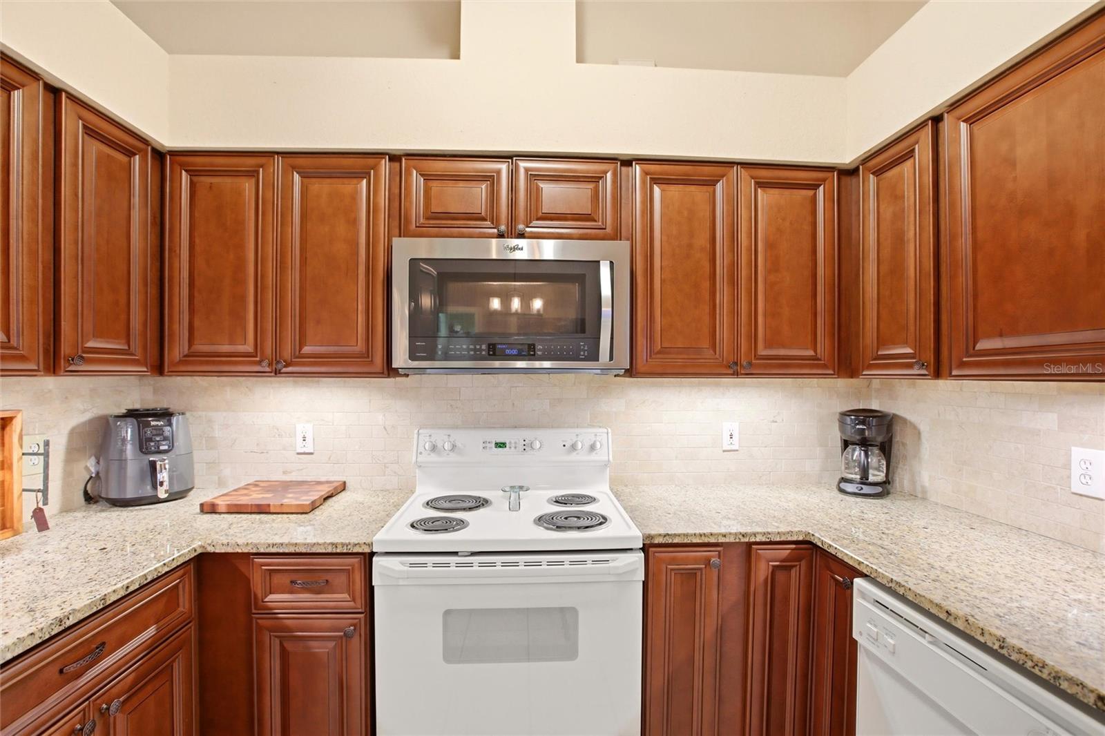 1299 TRIPOLI ST — photo 16