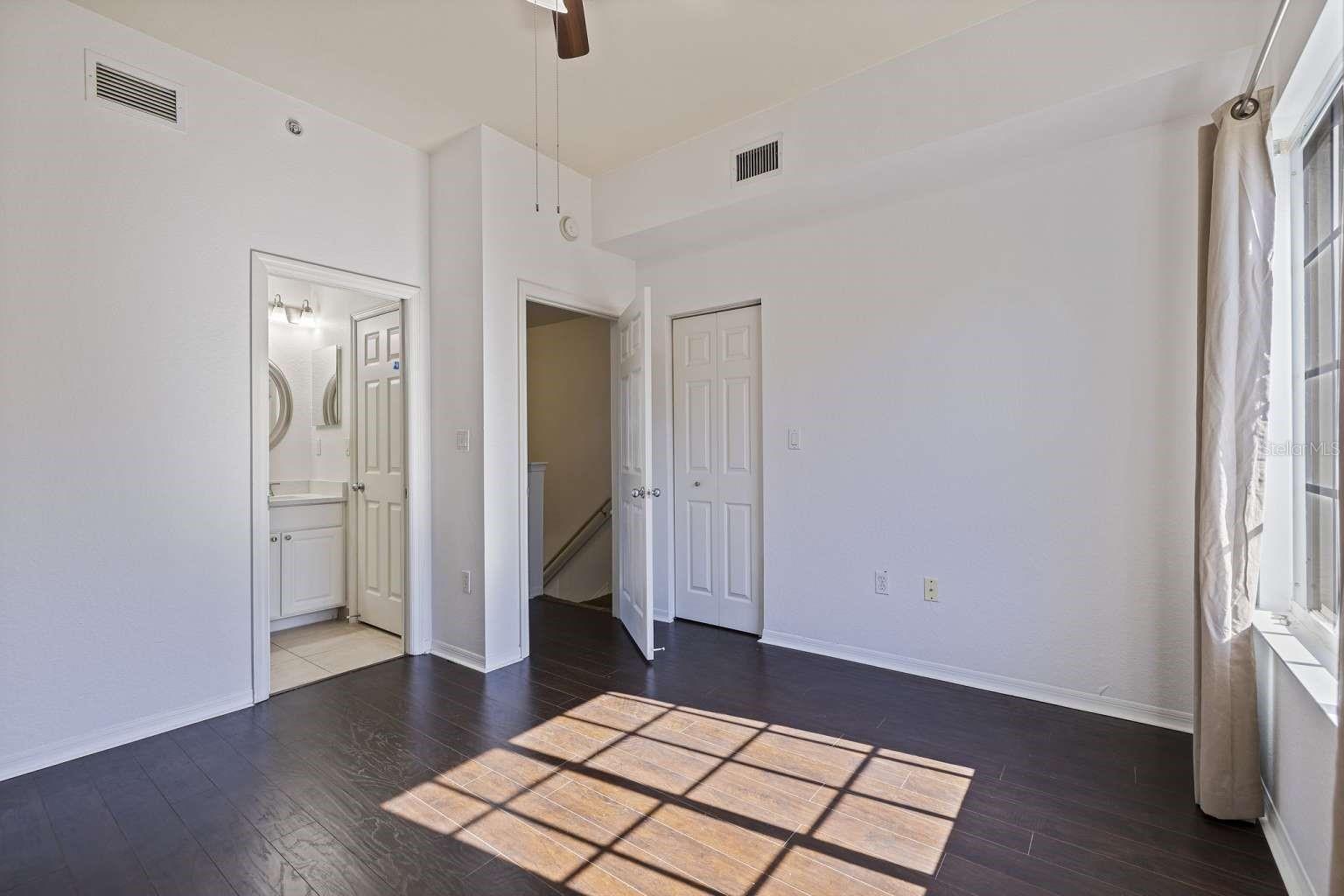5252 W KENNEDY BLVD — photo 26