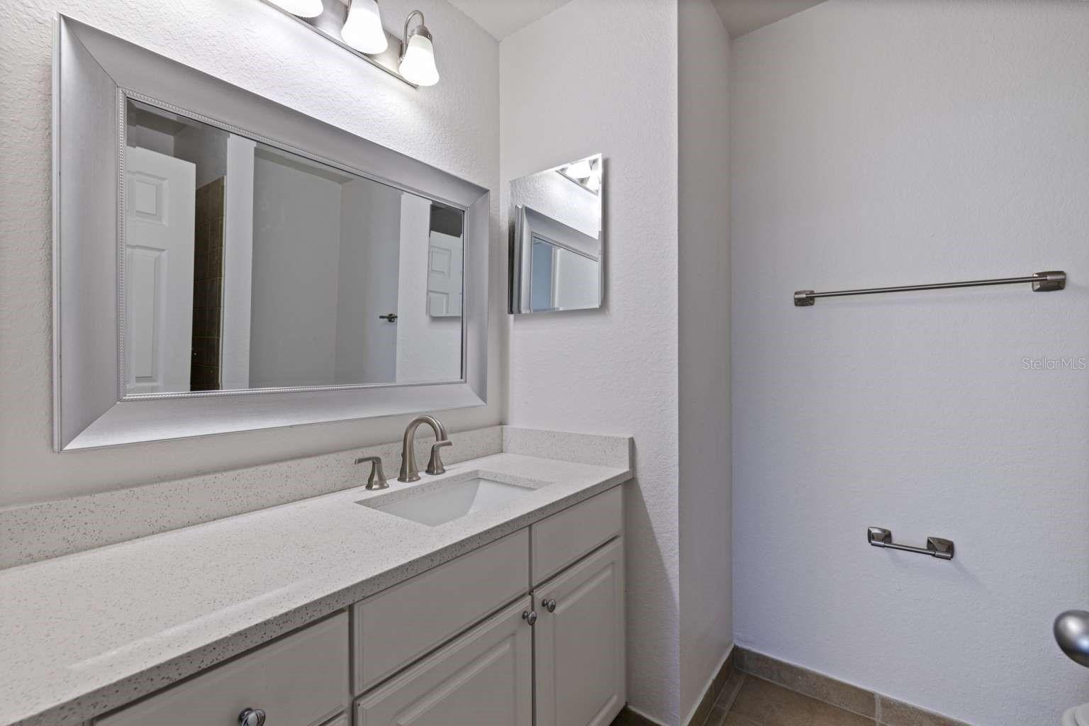 5252 W KENNEDY BLVD — photo 22