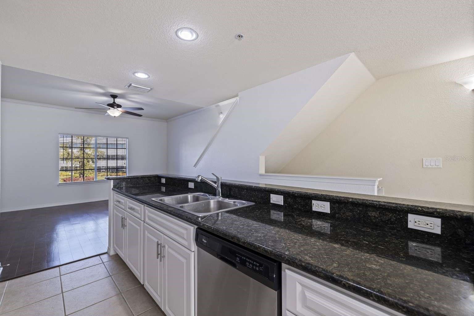 5252 W KENNEDY BLVD — photo 10