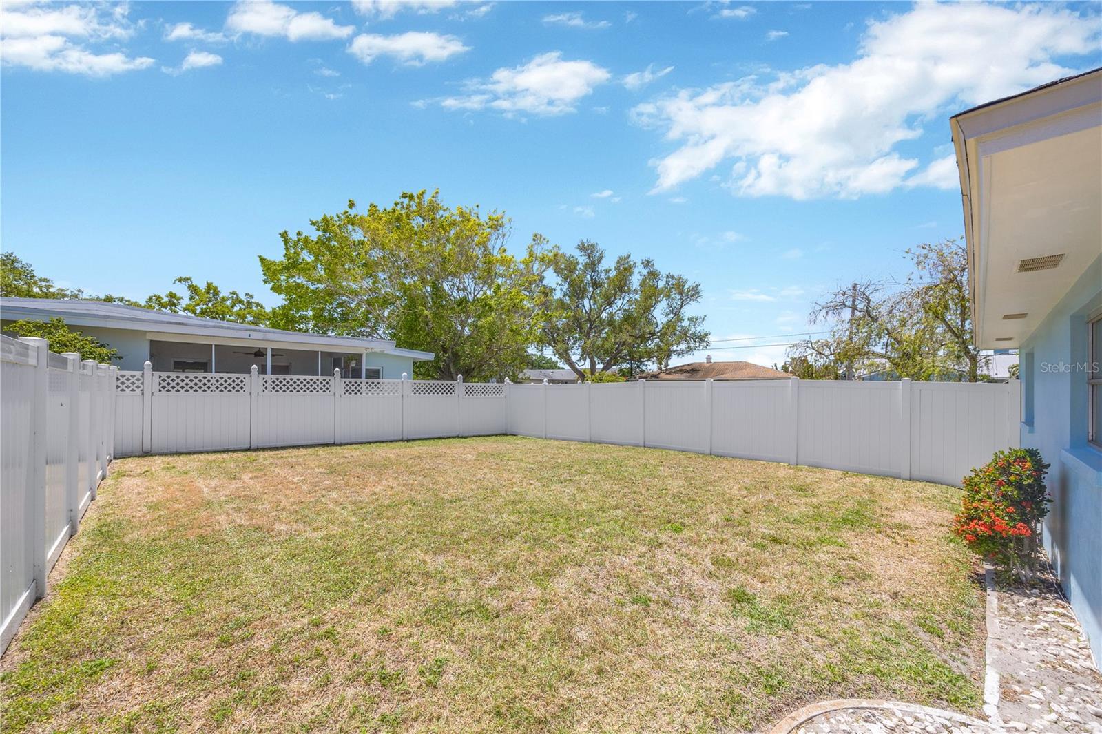 2155 EDYTHE DR — photo 41
