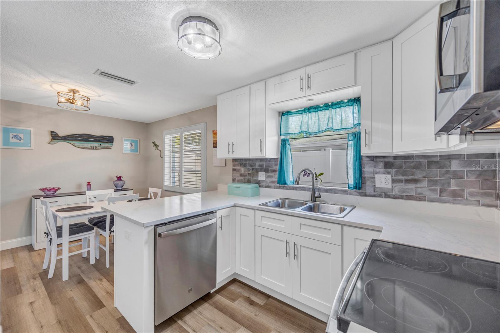 2155 EDYTHE DR — photo 13