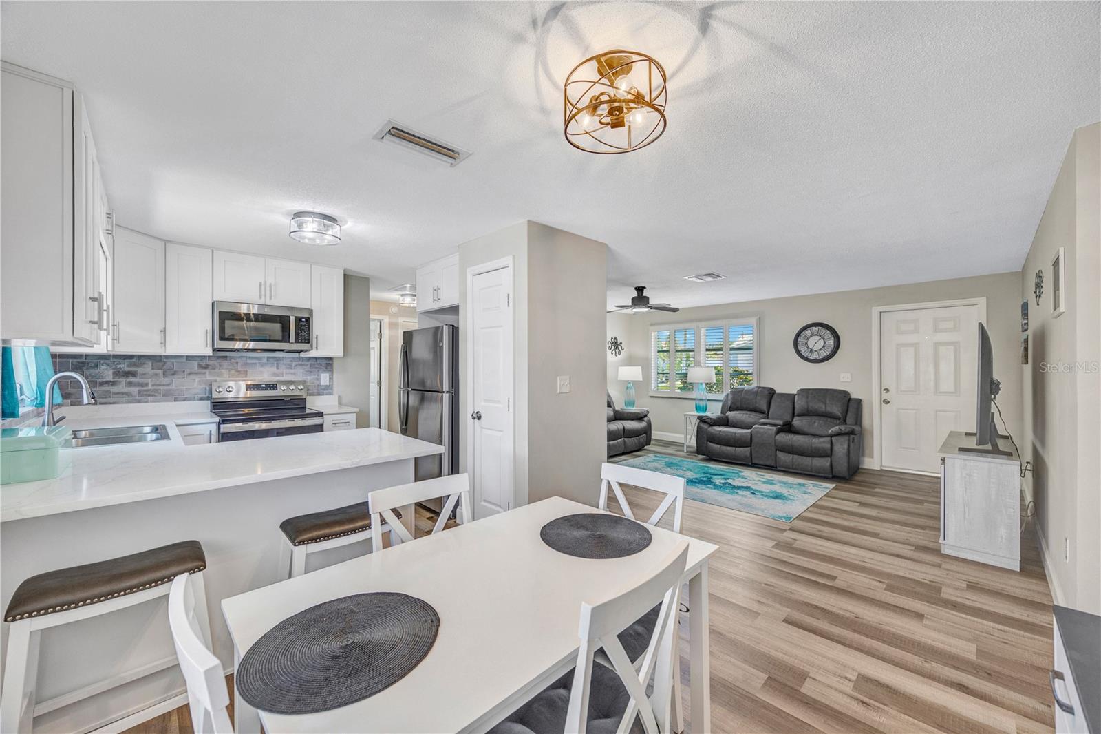 2155 EDYTHE DR — photo 10