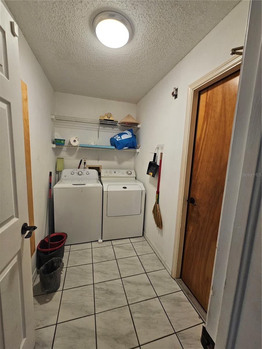 1885 FEATHER TREE CIR — photo 18