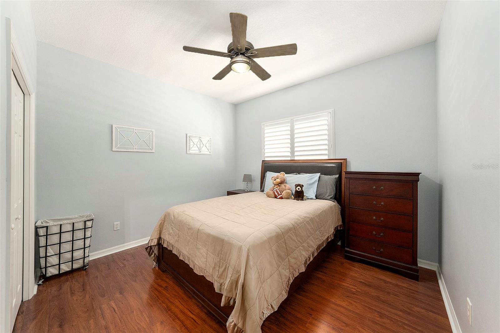 19328 AUTUMN WOODS AVE — photo 17
