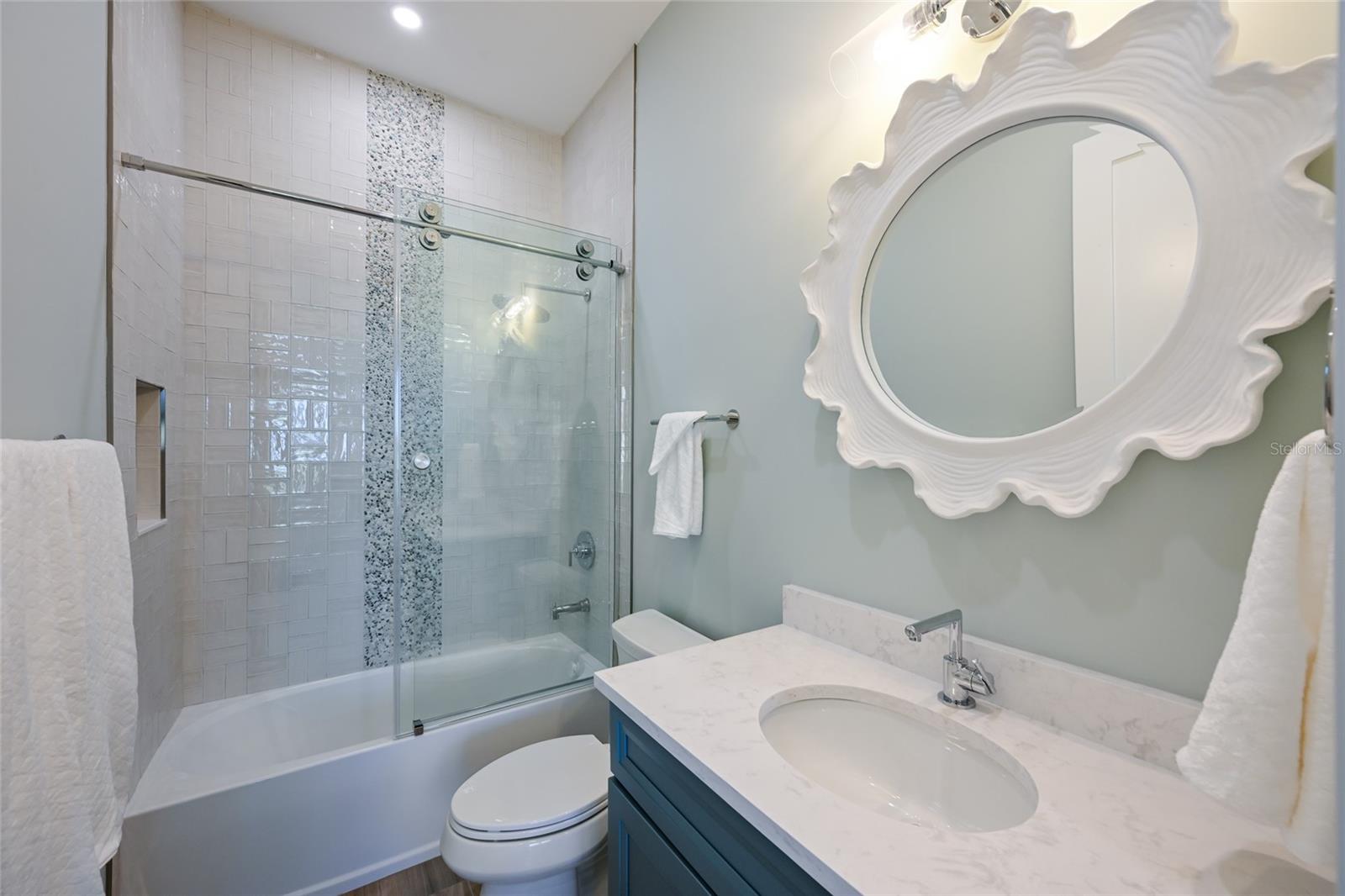 513 N BAY BLVD — photo 55