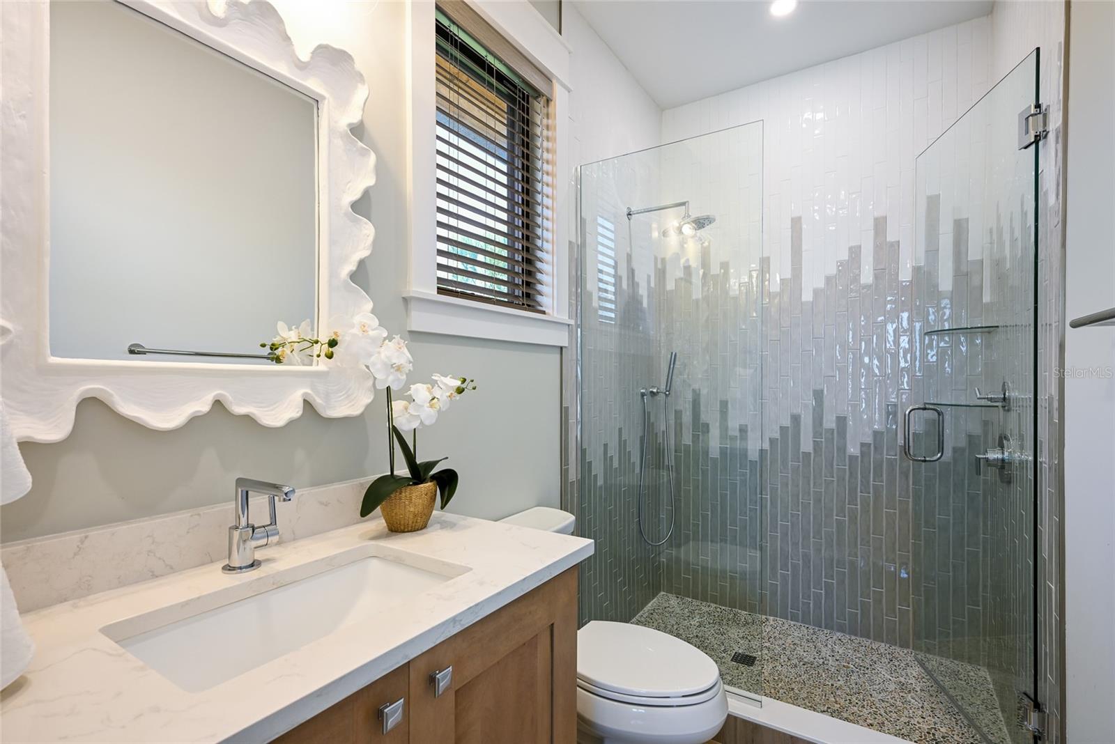 513 N BAY BLVD — photo 30