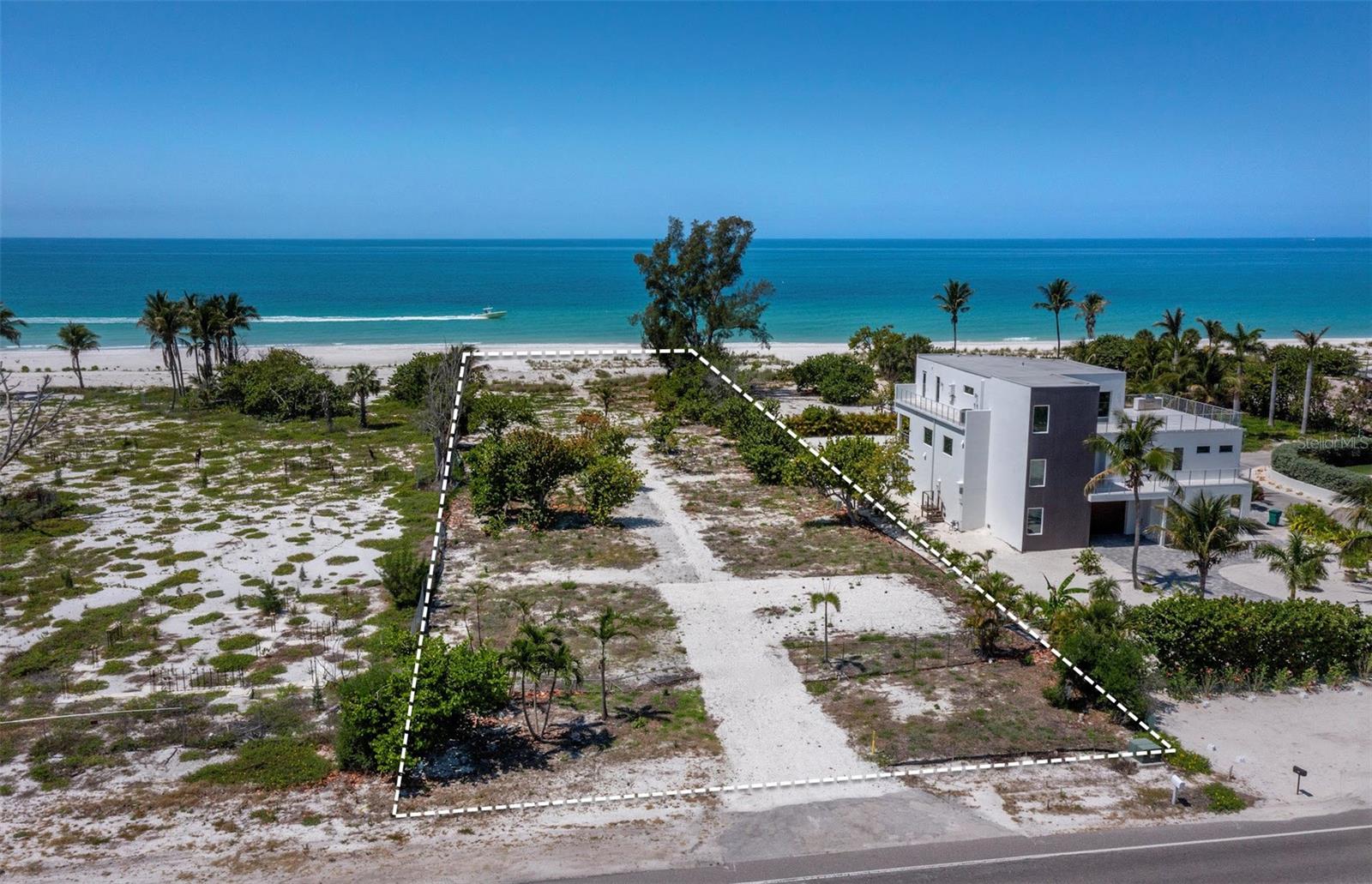 6351 GULF OF MEXICO DR — photo 2