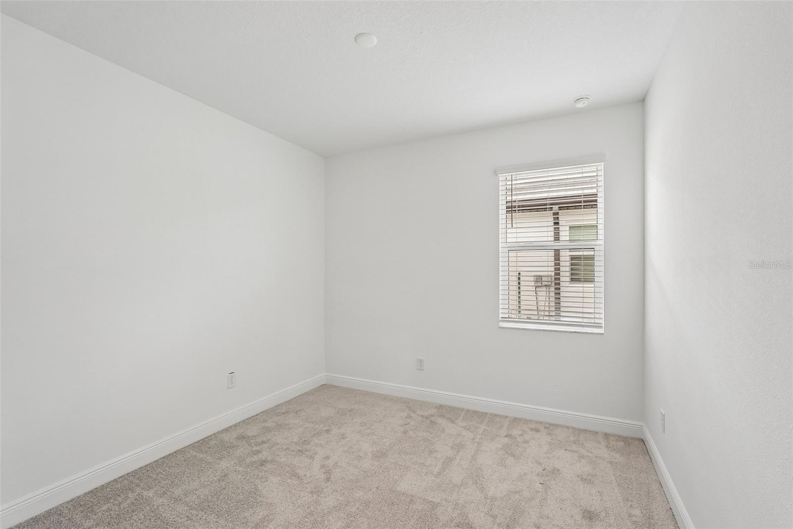 152 VISTERA BLVD — photo 13