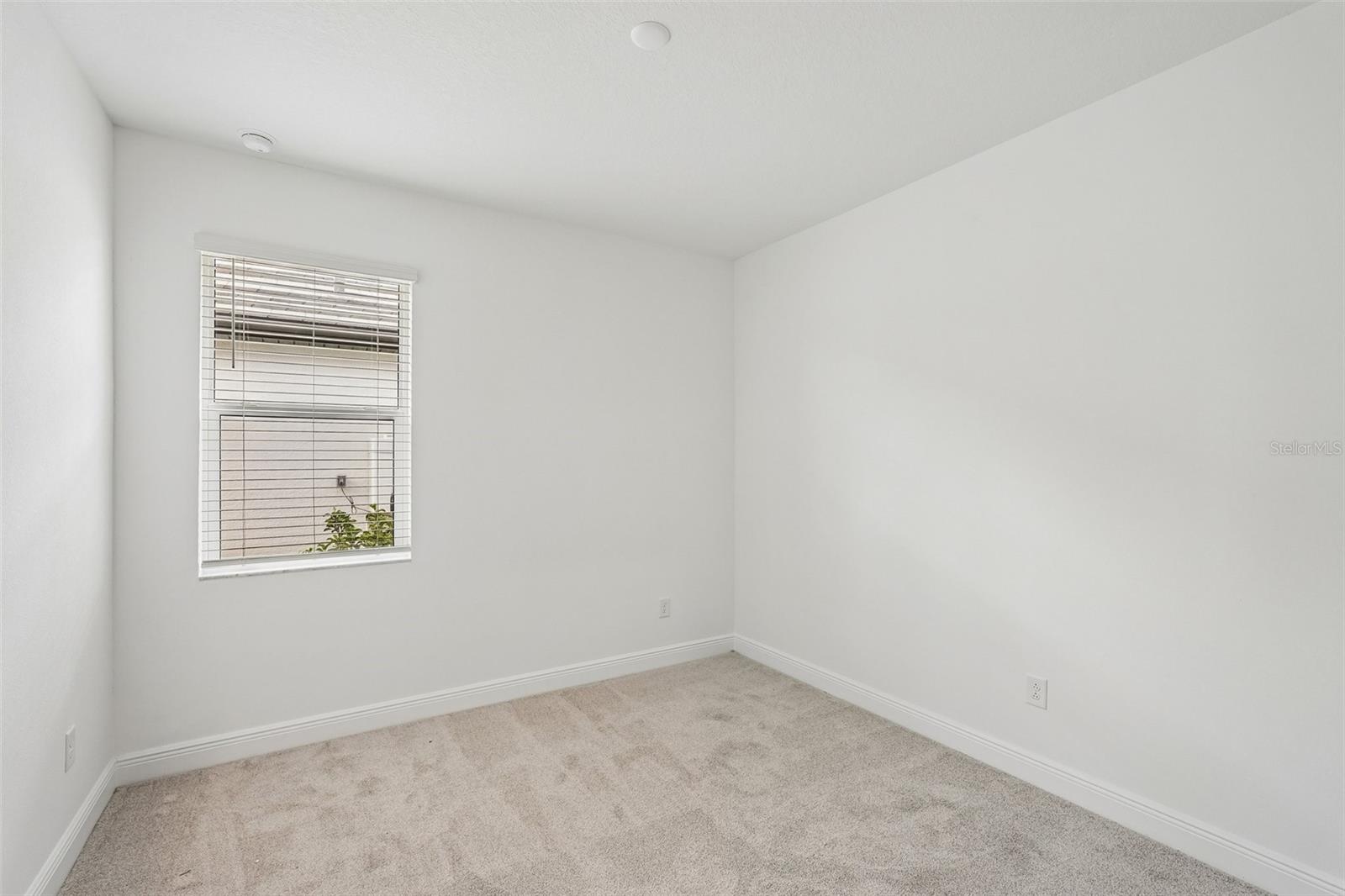 152 VISTERA BLVD — photo 10