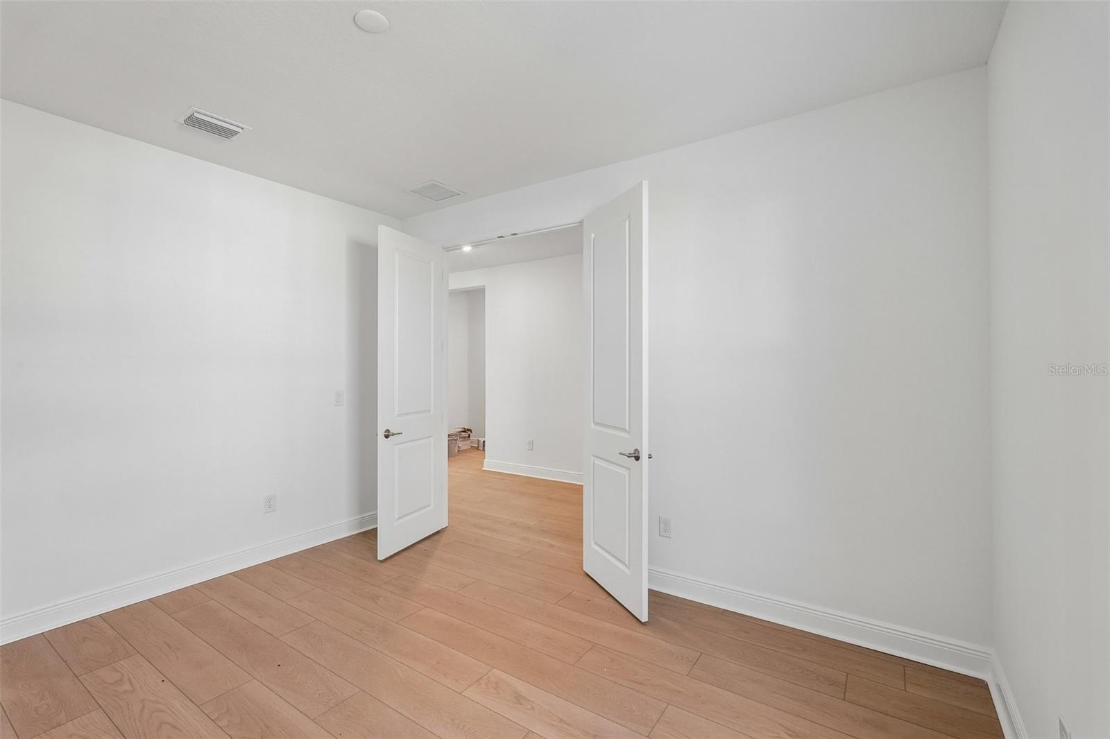 152 VISTERA BLVD — photo 8