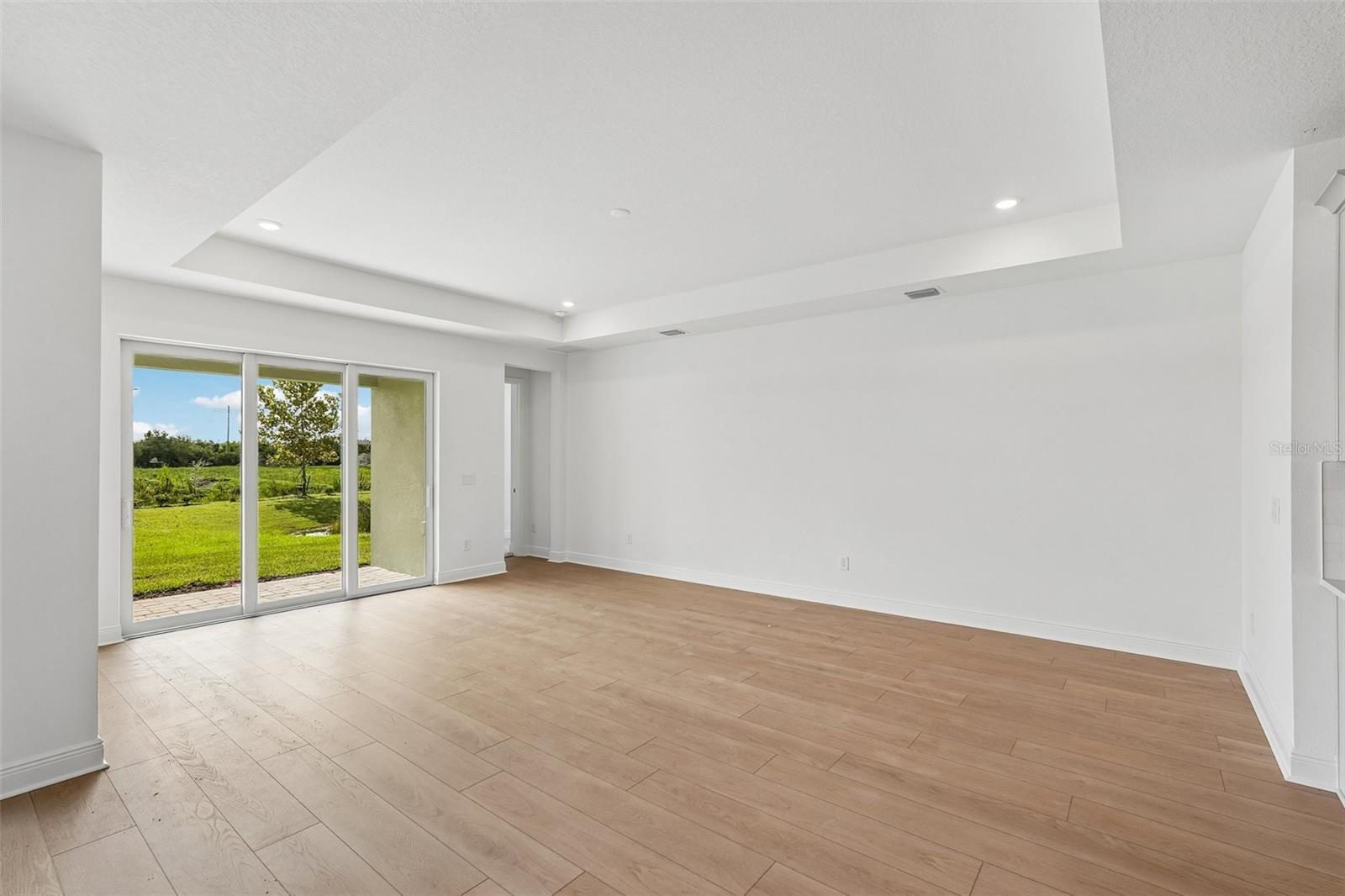 152 VISTERA BLVD — photo 6