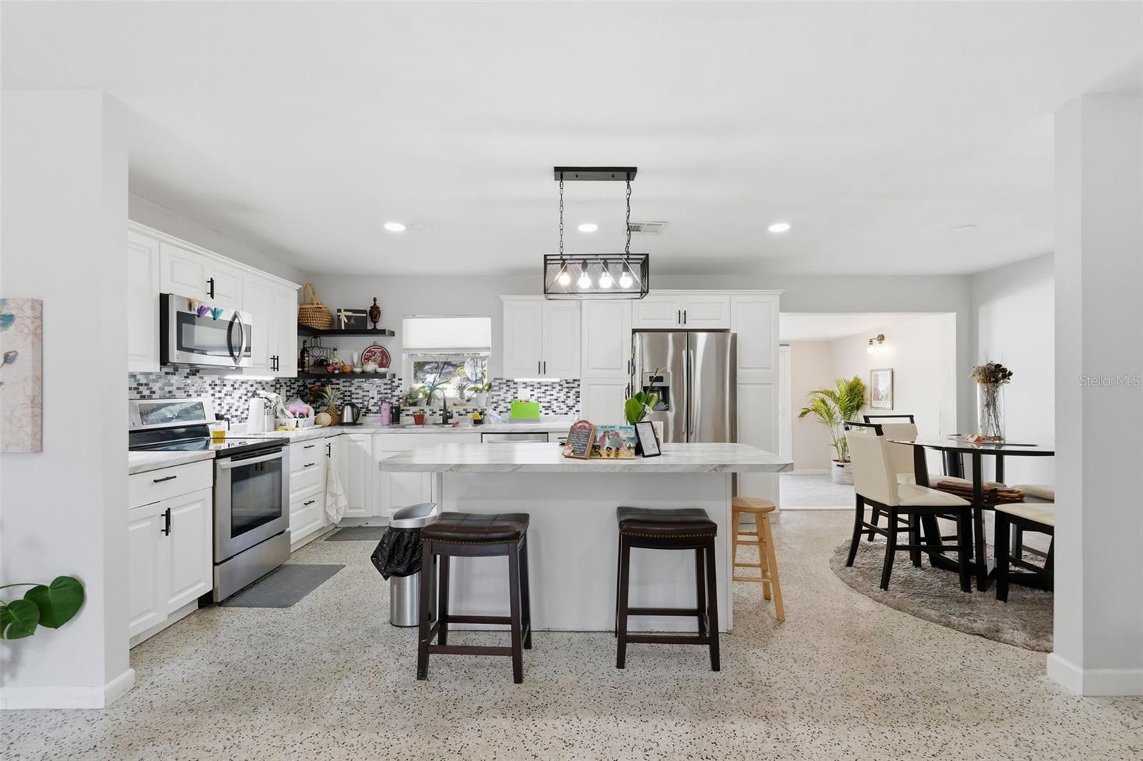 10107 N ASTER AVE — photo 35