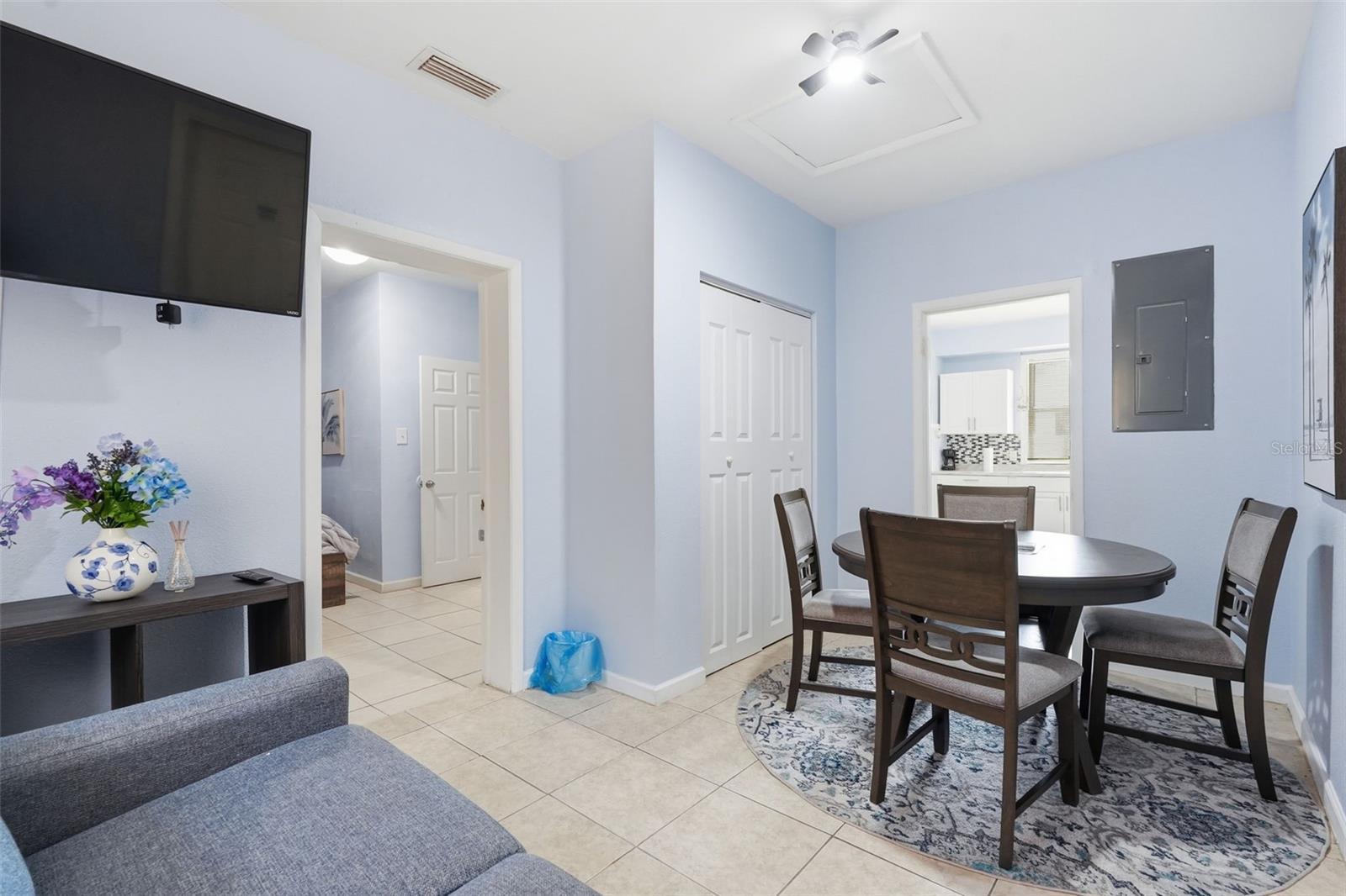 10107 N ASTER AVE — photo 21