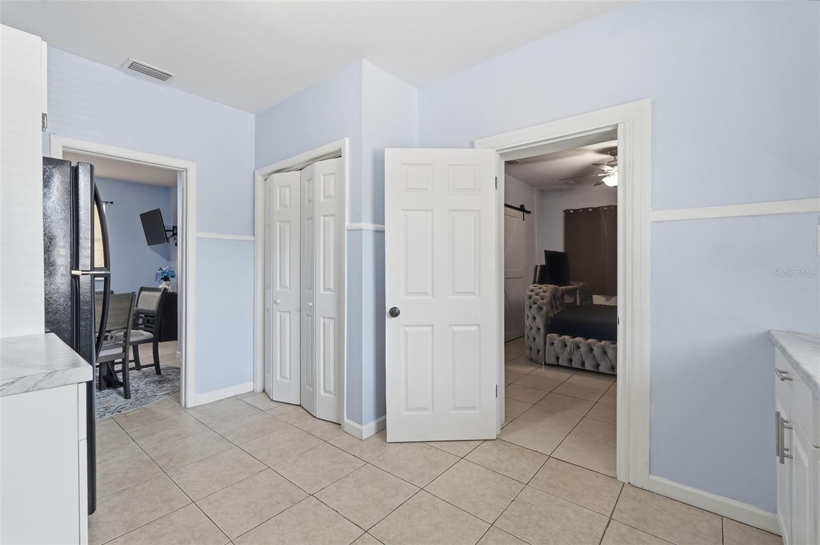 10107 N ASTER AVE — photo 6