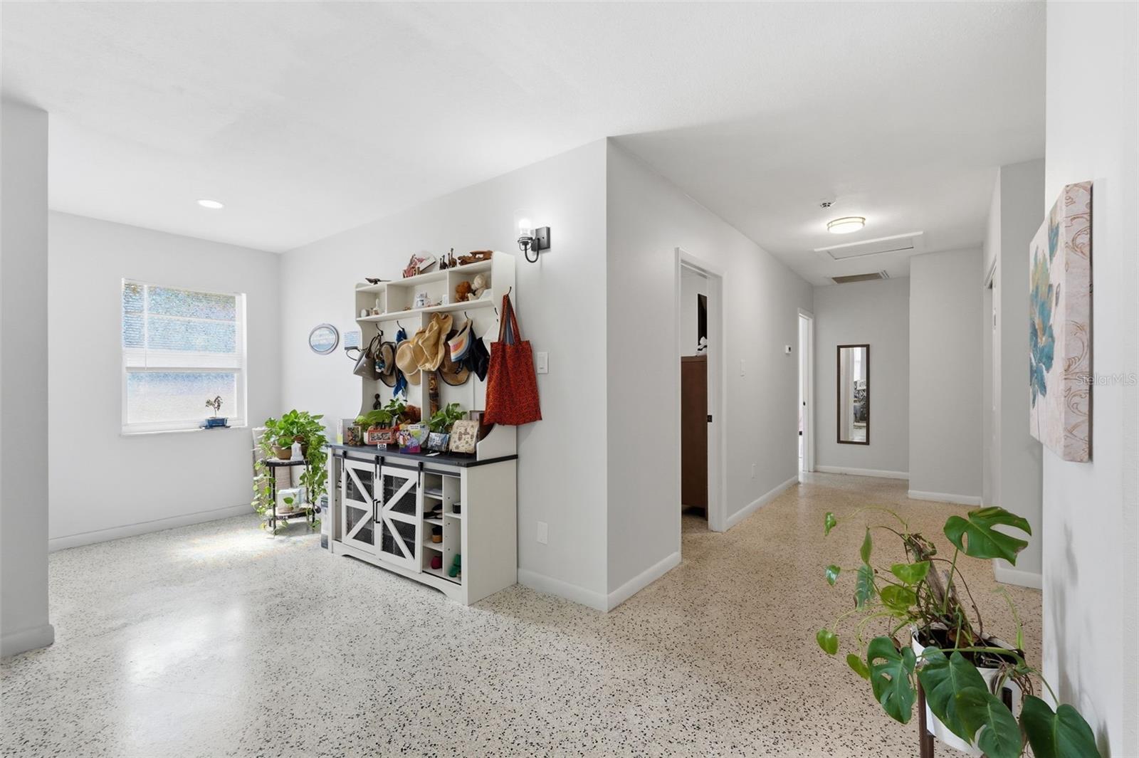 10107 N ASTER AVE — photo 33