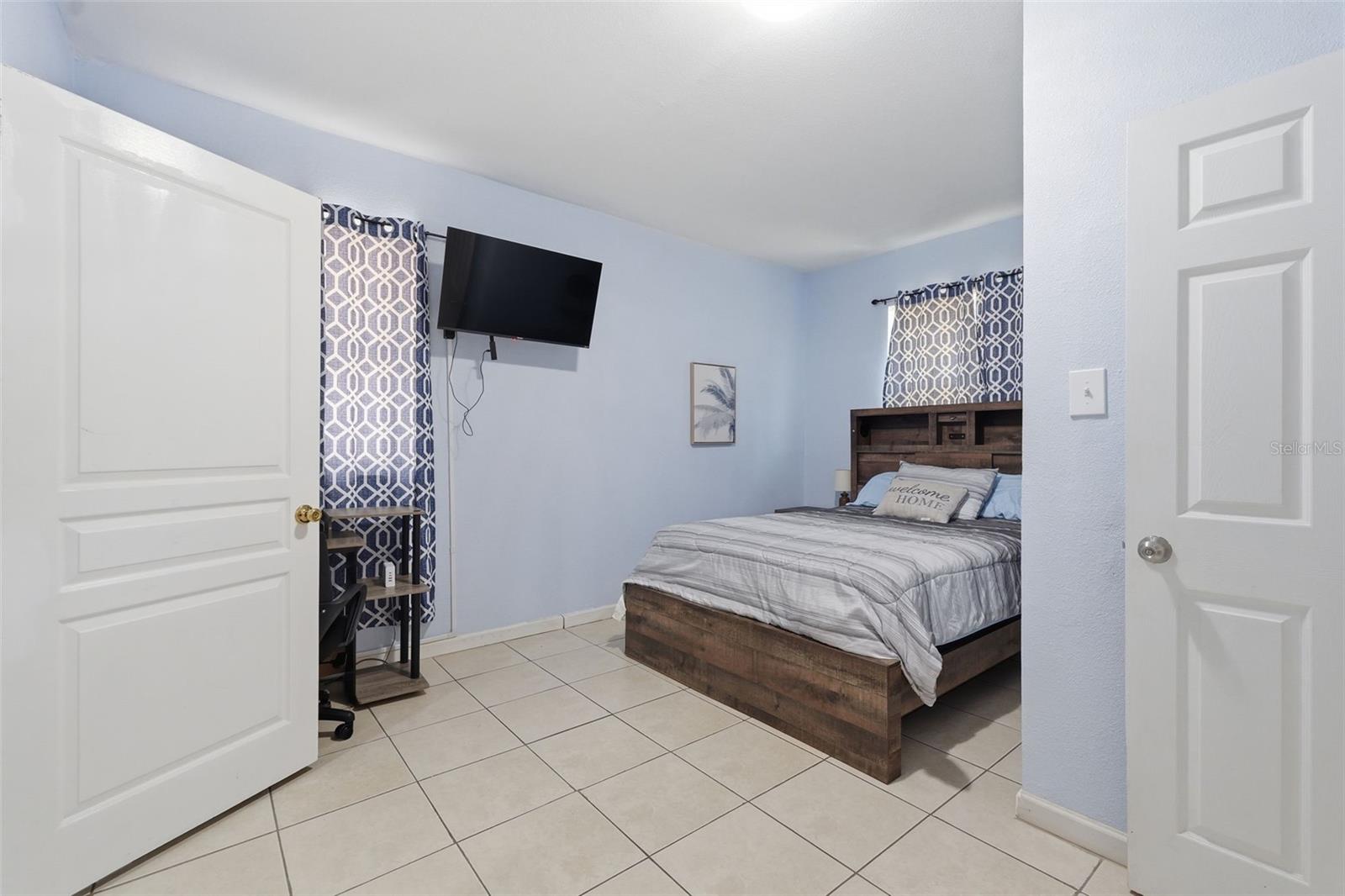 10107 N ASTER AVE — photo 17