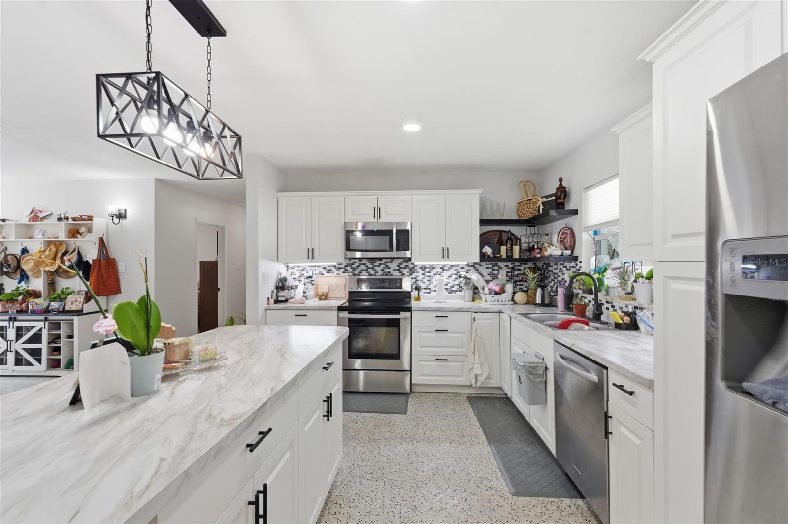10107 N ASTER AVE — photo 38
