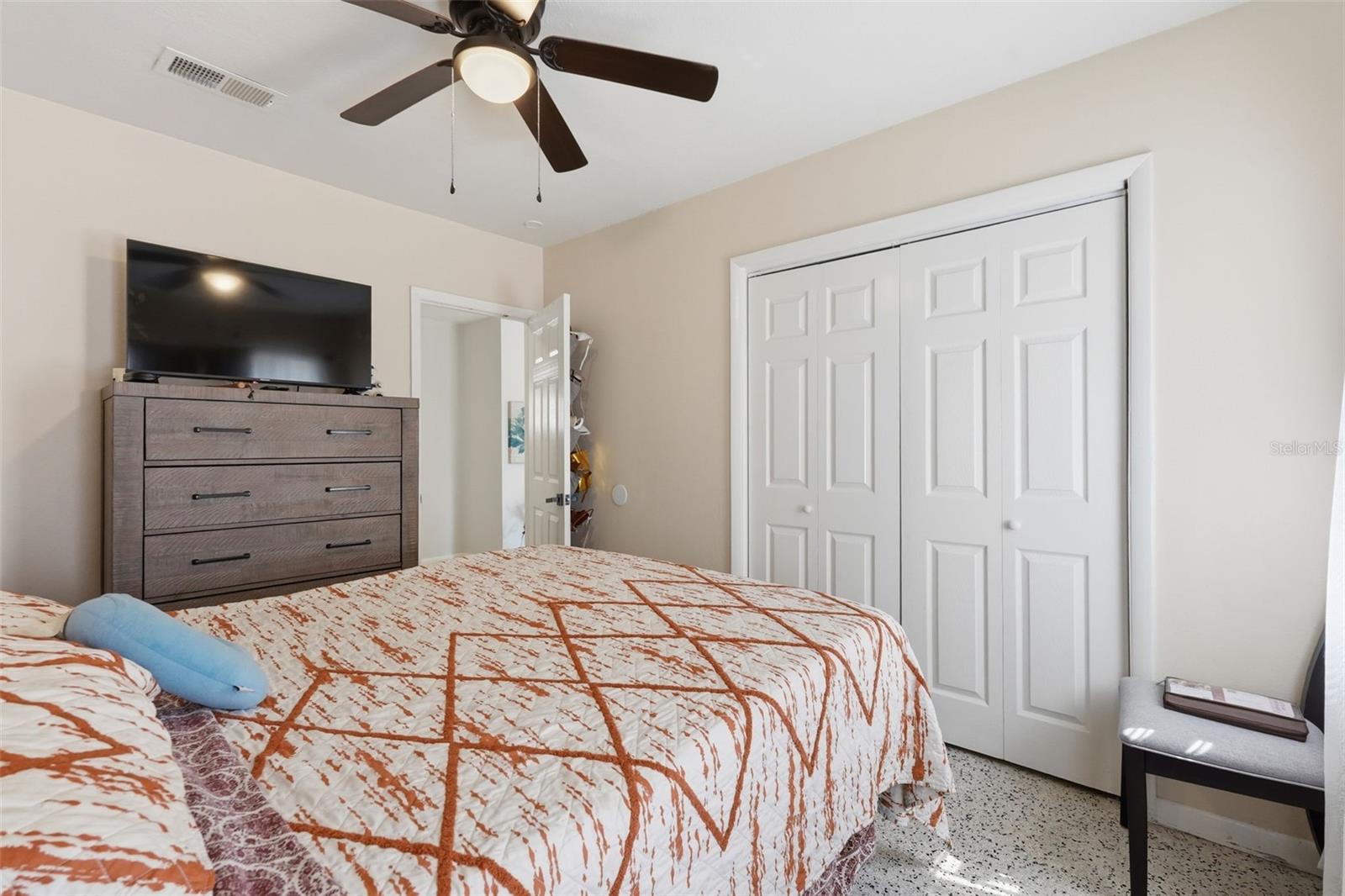 10107 N ASTER AVE — photo 24