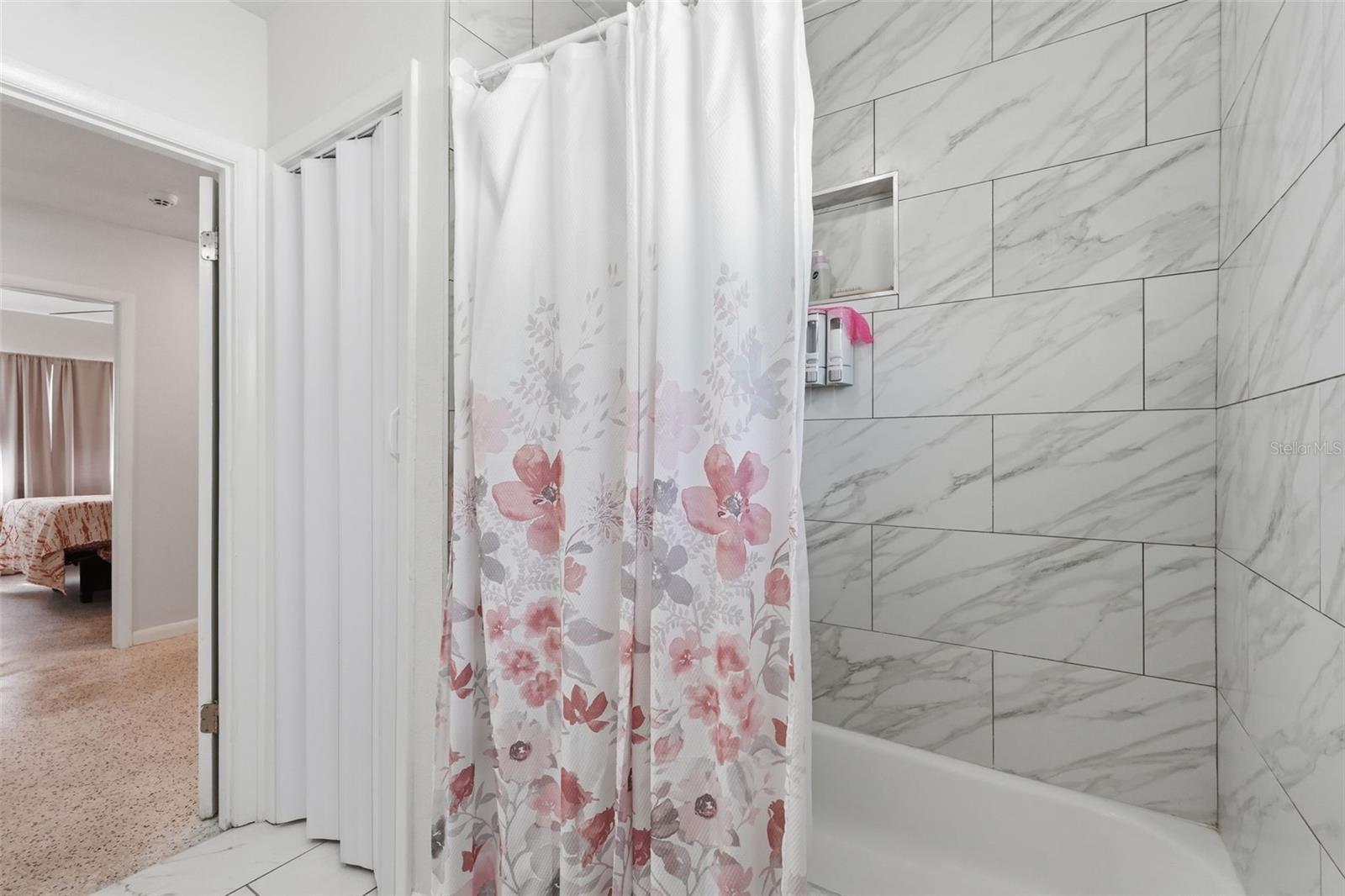 10107 N ASTER AVE — photo 32