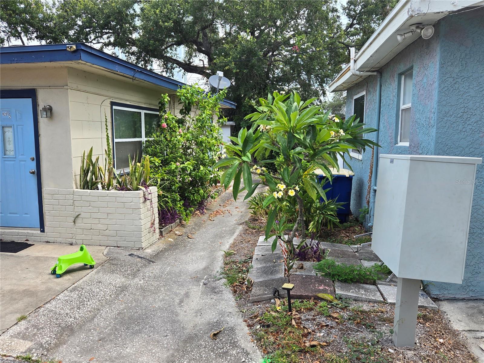 1118 HARRIS LN — photo 12