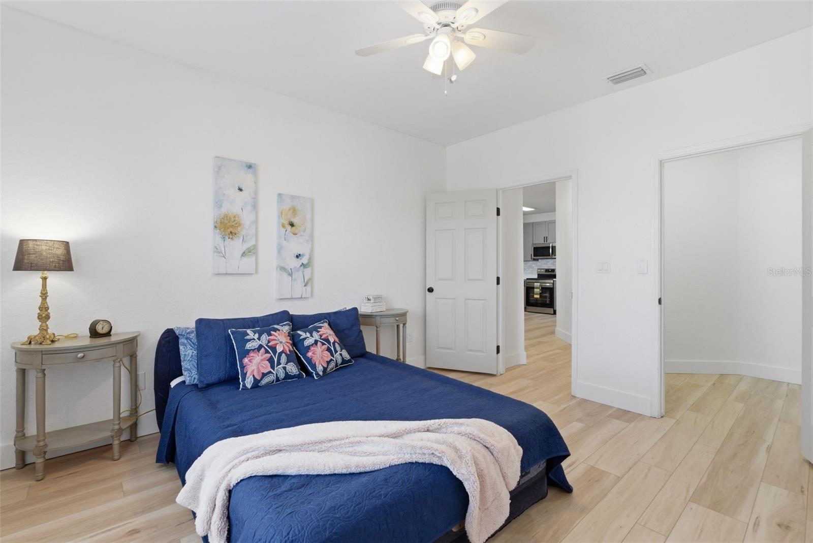 4323 BAYSIDE VILLAGE DR #312 — photo 26