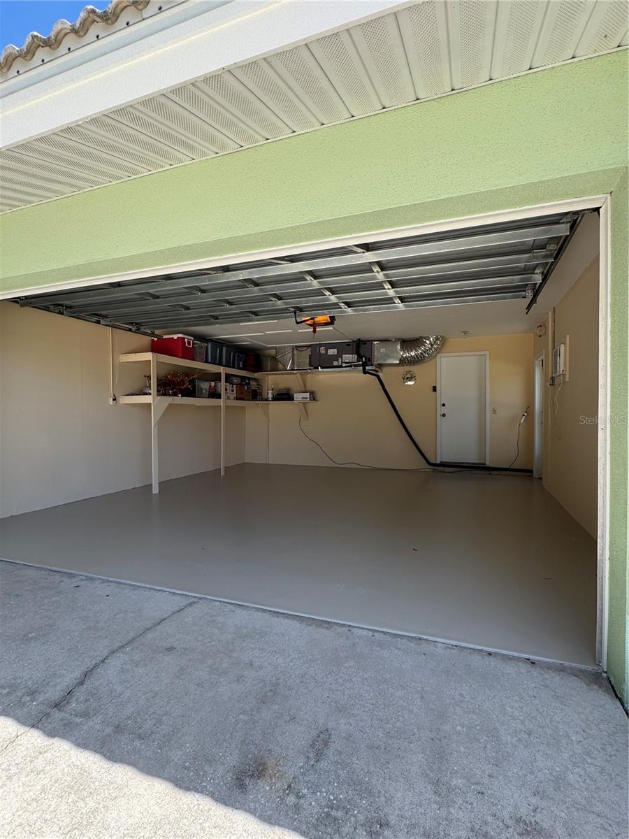 1413 EMBASSY DR — photo 18