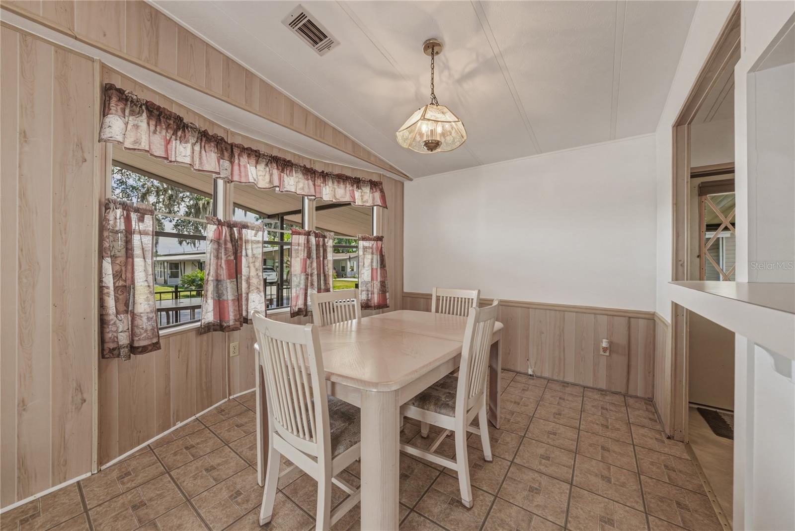 3201 HIDDEN LAKE DR — photo 26
